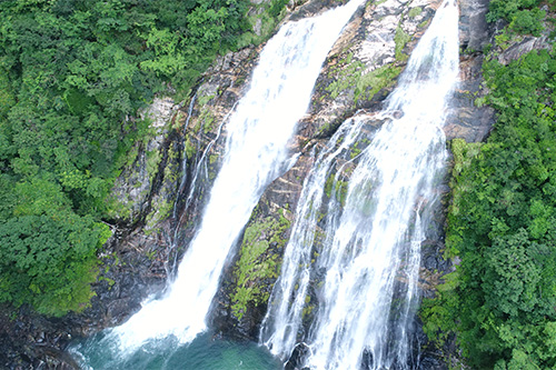 屋久島南部の絶景滝